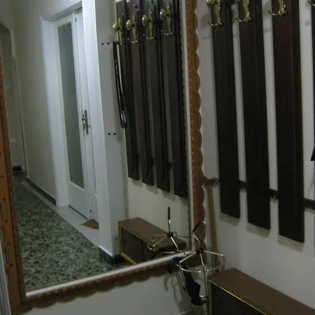 شقة Sharks Big Balcony House سالونيك